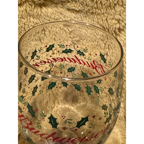 Budweiser HOLLY BERRIES Holiday Set of 2 beer Glasses goblets christmas cheers - Picture 2 of 6